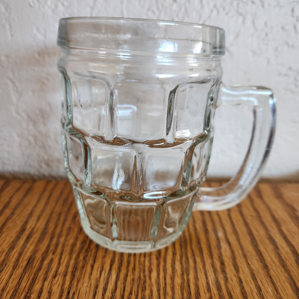 KIG INDONESIA 20-OUNCE GLASS MUG WITH SQUARES DESIGN